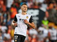 国王杯倒计时；瓦伦西亚今晨复出首秀；细节引发关注；质疑声仍在；更衣室氛围转暖的简单介绍-英雄联盟下注平台