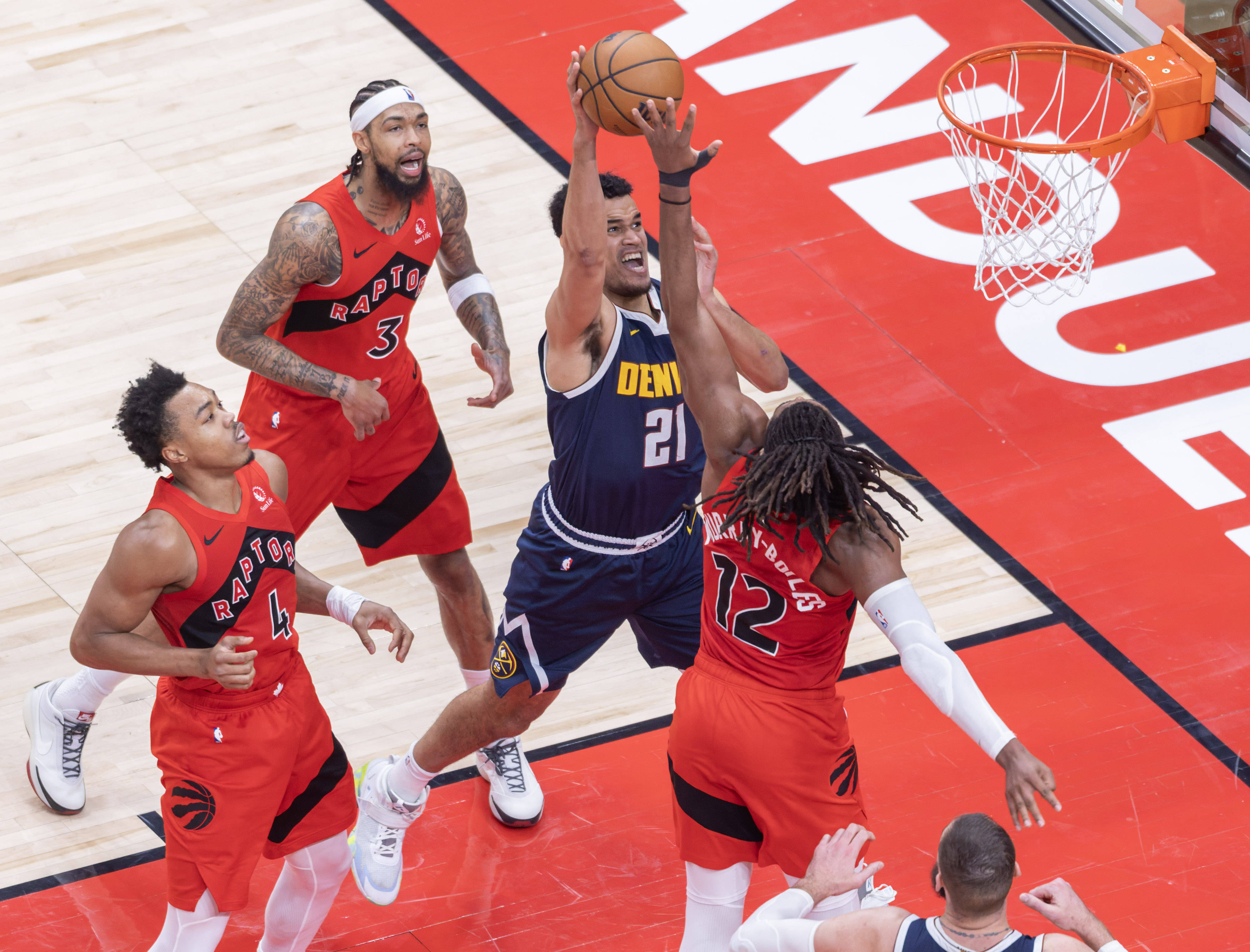 今夜体能课后，丹佛掘金内部沟通备战NBA常规赛，管理层满意，轮换策略成焦点的简单介绍